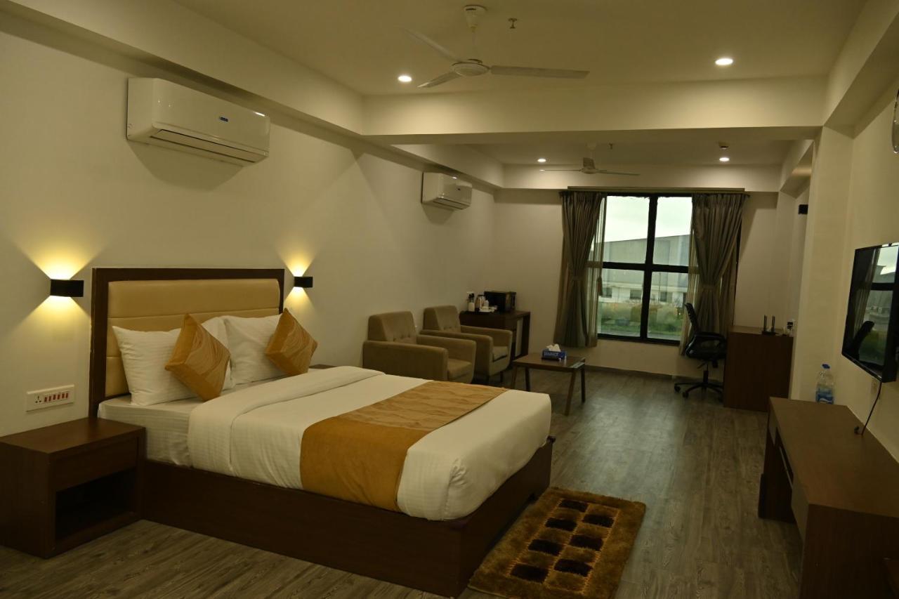 Hotel The Orange Zest Vithalpur Exterior foto